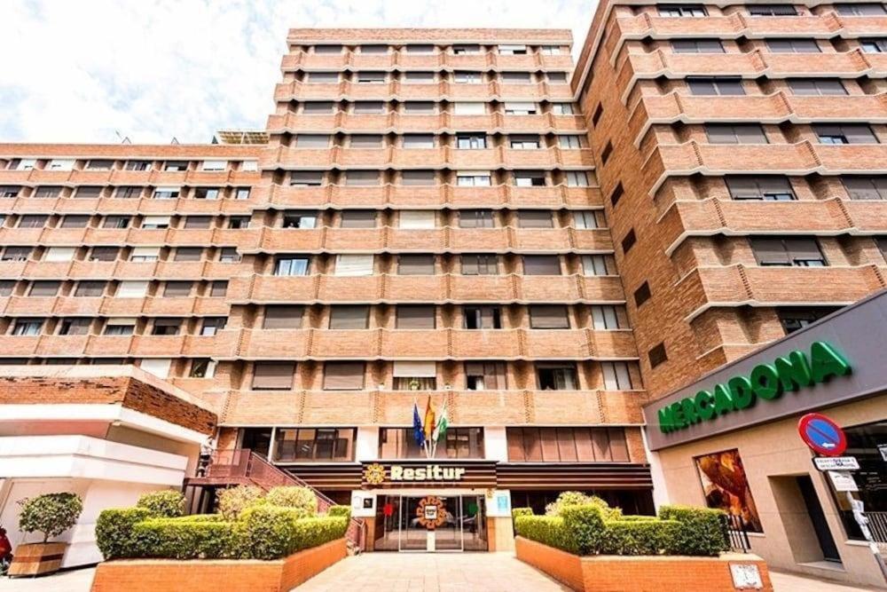 Triana In Hotel 24H 塞维利亚 外观 照片