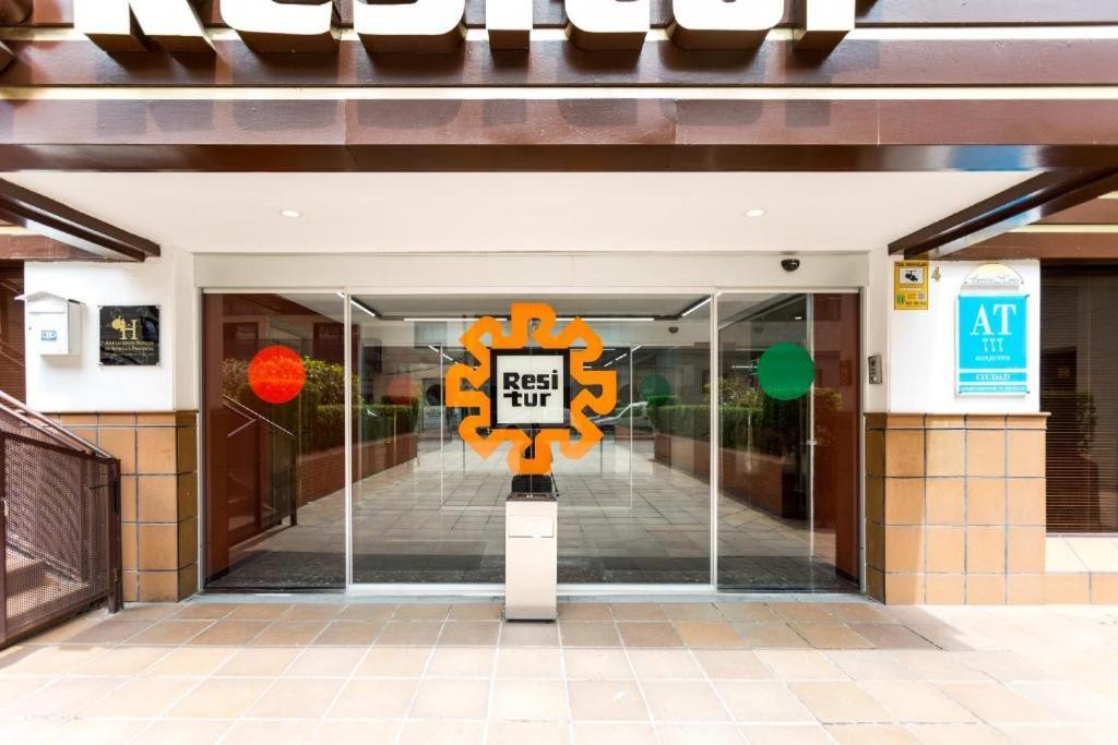 Triana In Hotel 24H 塞维利亚 外观 照片